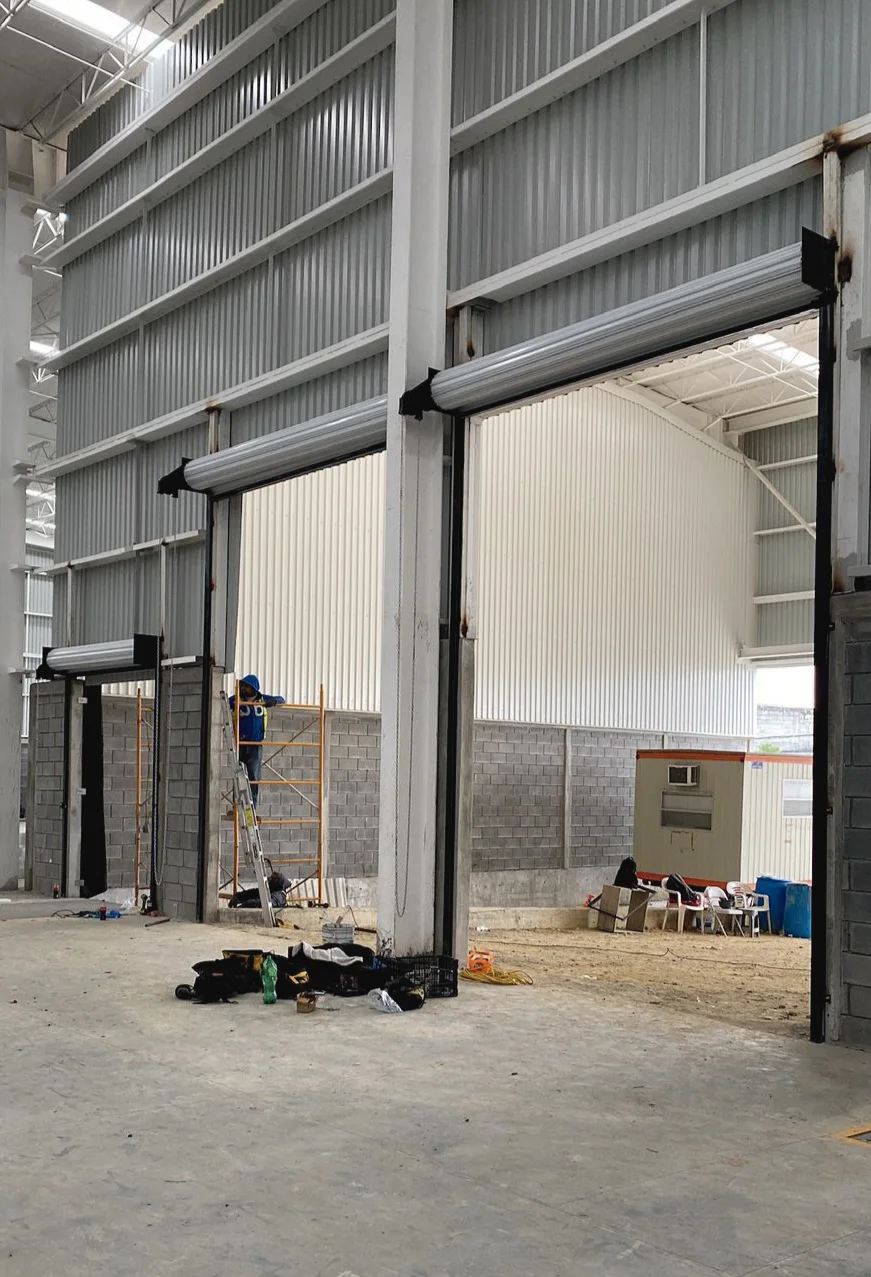 Cortinas metalicas enrollables (10)