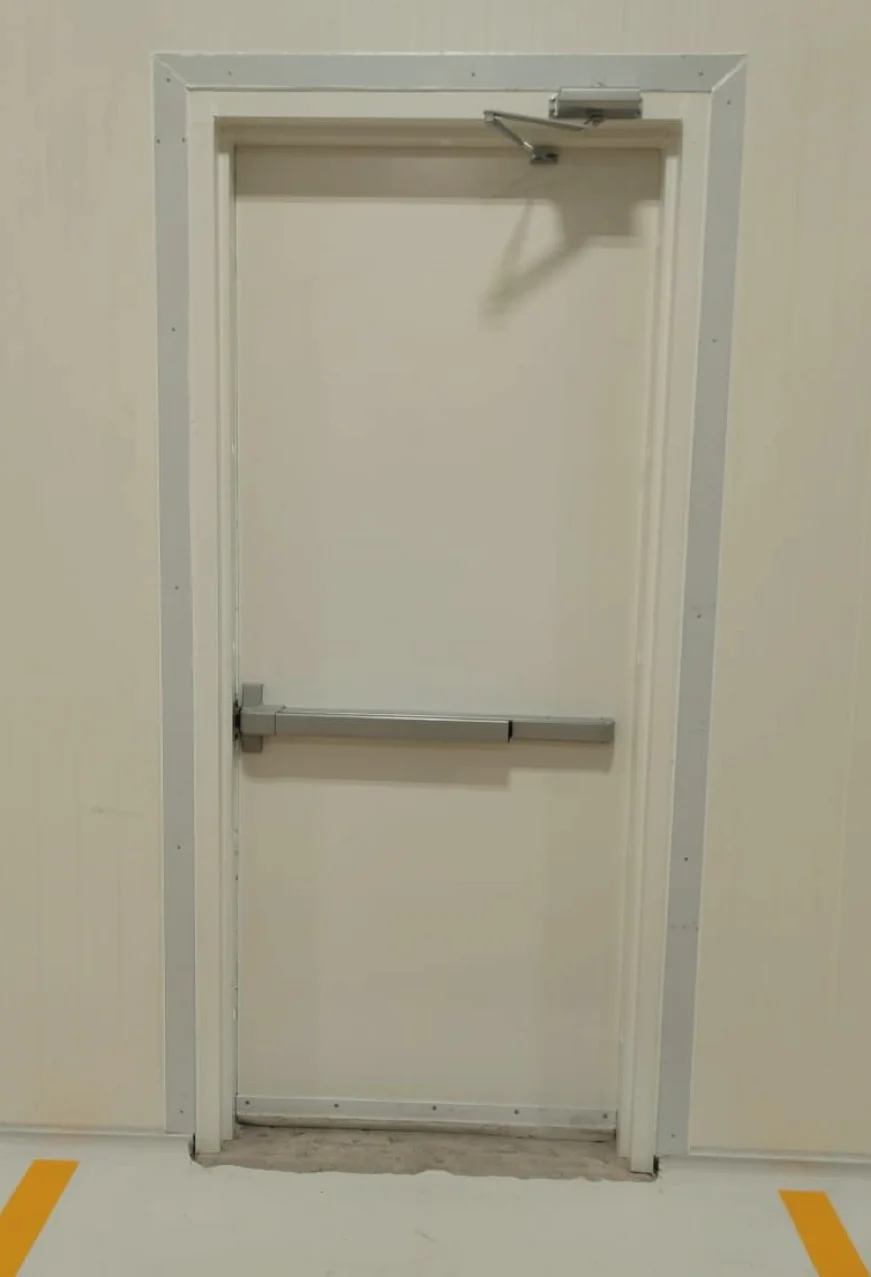 Puertas salidas de emergencia-01